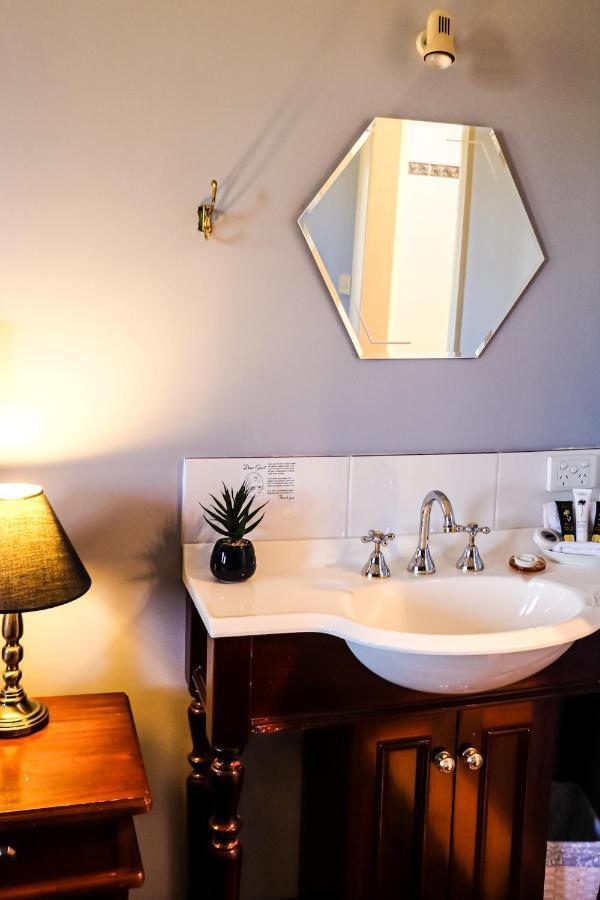 Plumes Boutique Bed & Breakfast Tamworth Eksteriør bilde